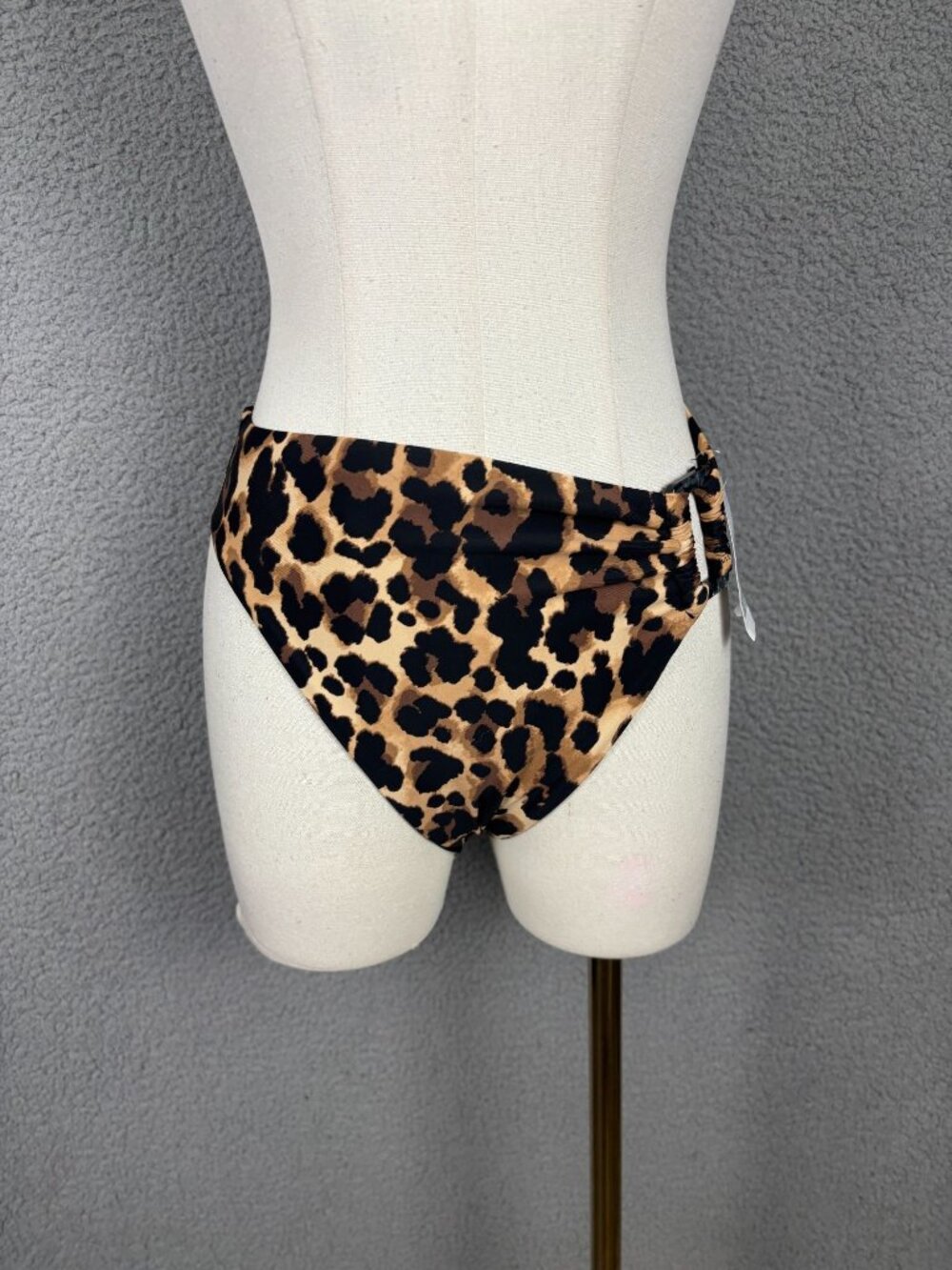 Bar III Women's Night and Day Cheetah-Print Bikini Bottoms, Multi Size XS NWT's.